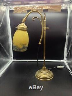 Ancienne lampe, pied réglable en bronze avec tulipe en pâte de verre Delatte