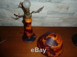 Ancienne lampe verre gravé-champignon pate de verre-signature
