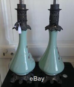 Ancienne paire lampes à pétroles en opaline verte XIXéme Napoléon III