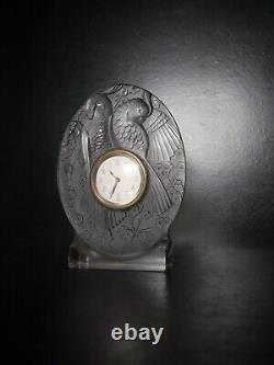 Ancienne pendule horloge en verre cristal dépolie Lalique oiseau fleur cerisier