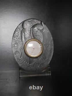 Ancienne pendule horloge en verre cristal dépolie Lalique oiseau fleur cerisier
