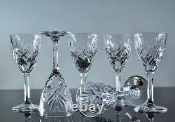 Anciennes 6 Verres A Vin En Cristal Taille Modelé Chantilly St Louis Signe