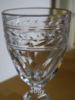 BACCARAT 2 ANCIENS VERRES A VIN BLANC CRISTAL MODELE JONZAC GOLD ht 12,8 cm