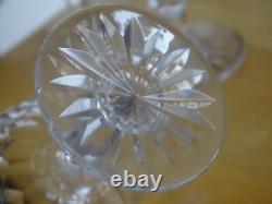 BACCARAT 4 ANCIENS VERRES A LIQUEUR EN CRISTAL TAILLER MODELE JUVISY ht 7,2 cm
