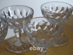BACCARAT 4 ANCIENS VERRES A LIQUEUR EN CRISTAL TAILLER MODELE JUVISY ht 7,2 cm