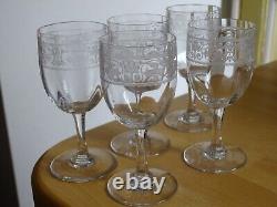 BACCARAT 5 ANCIENS VERRES APERITIF CRISTAL GRAVURE FLEURS DE LYS CHABLIS 10,8 cm