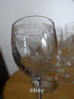 BACCARAT 6 ANCIENS VERRES A LIQUEUR CRISTAL MODELE LOUIS XV ht 8 cm