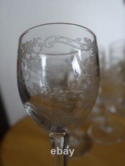 BACCARAT 6 ANCIENS VERRES A LIQUEUR CRISTAL MODELE LOUIS XV ht 8 cm