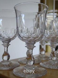 BACCARAT 7 ANCIENS VERRES APERITIF CRISTAL FORME TULIPE ECAILLES ht 10 cm