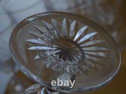BACCARAT 7 ANCIENS VERRES APERITIF CRISTAL FORME TULIPE ECAILLES ht 10 cm