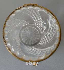 BACCARAT Ancienne Boîte en cristal moulé Serpentine