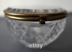 BACCARAT Ancienne Boîte en cristal moulé Serpentine
