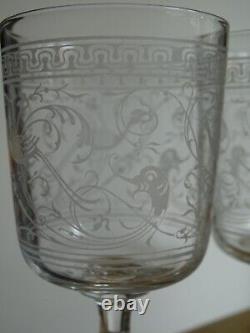 BACCARAT RARE 4 ANCIENS VERRES APERITIF CRISTAL GRAVURE PAON ht 10,5 cm 19 EME