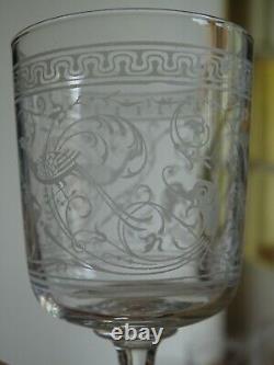BACCARAT RARE 4 ANCIENS VERRES APERITIF CRISTAL GRAVURE PAON ht 10,5 cm 19 EME