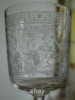 BACCARAT RARE 4 ANCIENS VERRES APERITIF CRISTAL GRAVURE PAON ht 10,5 cm 19 EME