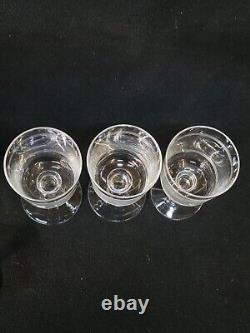 Baccarat 10 Anciens Verres À Vin Cristal Gravé Modèle Cylindrique Filets H 10,5