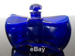Baccarat Ancien flacon de parfum bleu