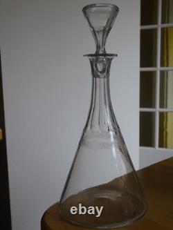 Baccarat Cristal Ancienne Carafe A Vin Modele Pyramide Et Gravure Epoque 1920