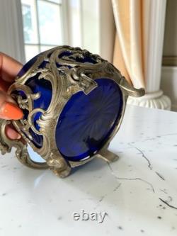 Biscuitière ancienne en verre bleu cobalt et métal ouvragé Style Louis XV