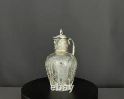 Carafe ancienne en cristal gravé Victor Sanglier