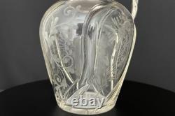 Carafe ancienne en cristal gravé Victor Sanglier