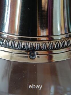 Carafe ancienne en cristal ou verre ciselé taillé col argent