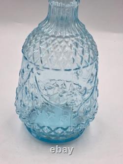Carafe ancienne vere bleu pressé avec bouchon fin XIXe debut XXe decor relief