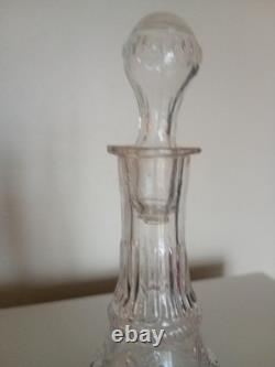 Carafe ancienne verre moulé incolore trèfle PORTE-BONHEUR relief+bouchon