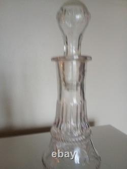 Carafe ancienne verre moulé incolore trèfle PORTE-BONHEUR relief+bouchon