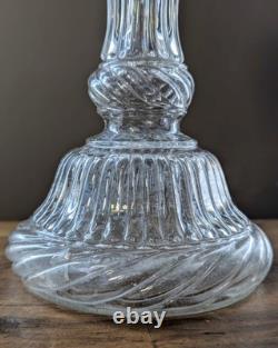 Chandelier Legras en verre moulé aux visages en relief, Carafe ancienne ou