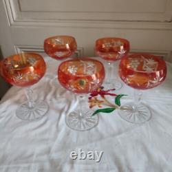 Cinq anciennes coupes à champagne cristal taillé orange décor de grappe Pologne