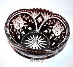 Coupe Saladier ancien en cristal doublé rouge bordeaux Overlay fleuri rose