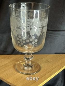 Coupe sur pied en cristal gravé à l'acide -Décor raisin Art de la table ancien