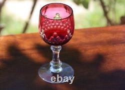 Cristal taillé doublé Baccarat Champigny 7 anciens verres Roemer jambes basses