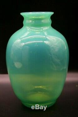 Daum Nancy Ancien Vase En Verre Opaline Vaseline Antique Glass Art Deco Signe
