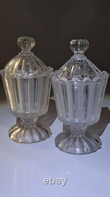 Deux Ancien moutardier cristal incolore et de cristal sablé signé BACCARAT