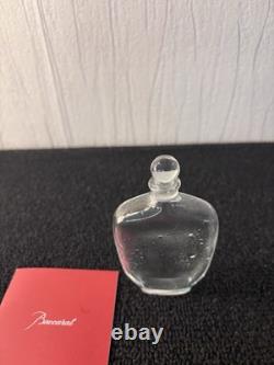 Flacon à parfum ancien en cristal de Baccarat Mod2