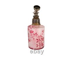 Flacon vaporisateur parfum ancien cristal de Baccarat gravé à l'acide églantier