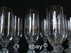 Lot 11 flutes à champagne, verres en cristal taillé ancien Art Déco