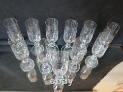 Lot 11 flutes à champagne, verres en cristal taillé ancien Art Déco