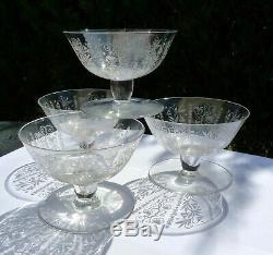 Lot 4 coupes a champagne ancienne cristal Baccarat vintage 1943 1961