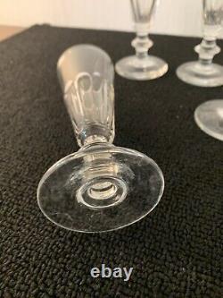 Lot 7 flûtes en cristal ancien Baccarat (prix du lot)