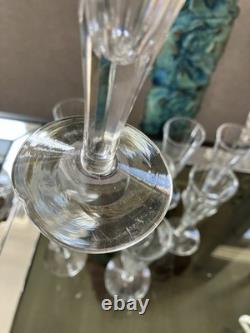Lot 8 anciennes flûtes champagne Cristal facette XIXéme