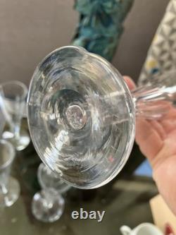Lot 8 anciennes flûtes champagne Cristal facette XIXéme