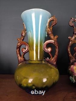 Lot De 2 Anciens Vases Barbotine