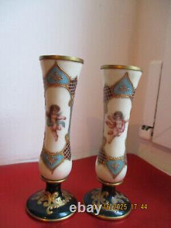 Lot de 2 vases anciens opaline émaillés 11 cm