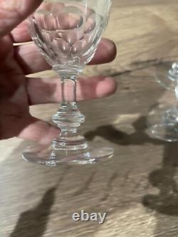 Lot de 6 anciens verres à vin rouge en cristal de Baccarat taillé modèle Chauny