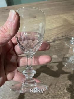 Lot de 6 anciens verres à vin rouge en cristal de Baccarat taillé modèle Chauny