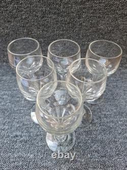 Lot de 6 verres ancien à pied en verre transparent motif facetté jambe creuse