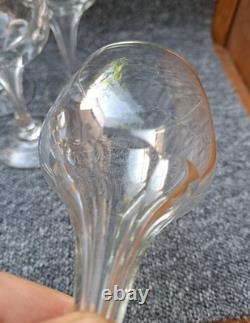Lot de 6 verres ancien à pied en verre transparent motif facetté jambe creuse